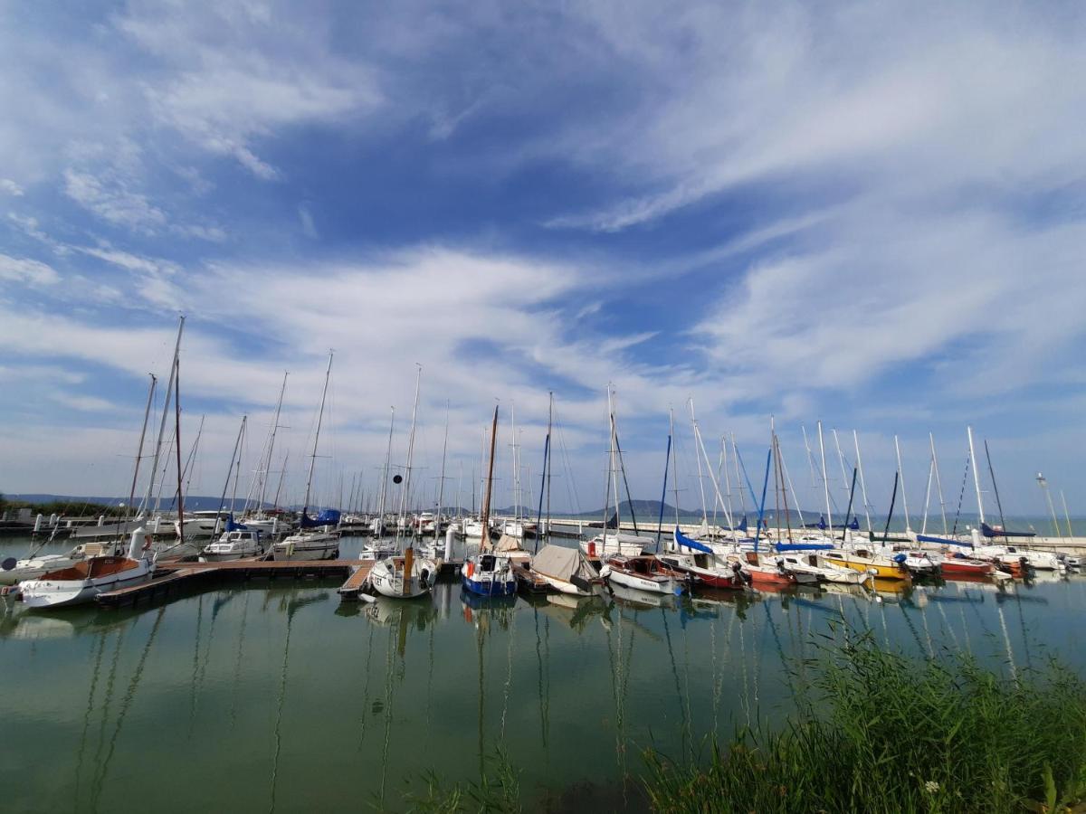 Marica Apartman Balatonfenyves Exterior foto