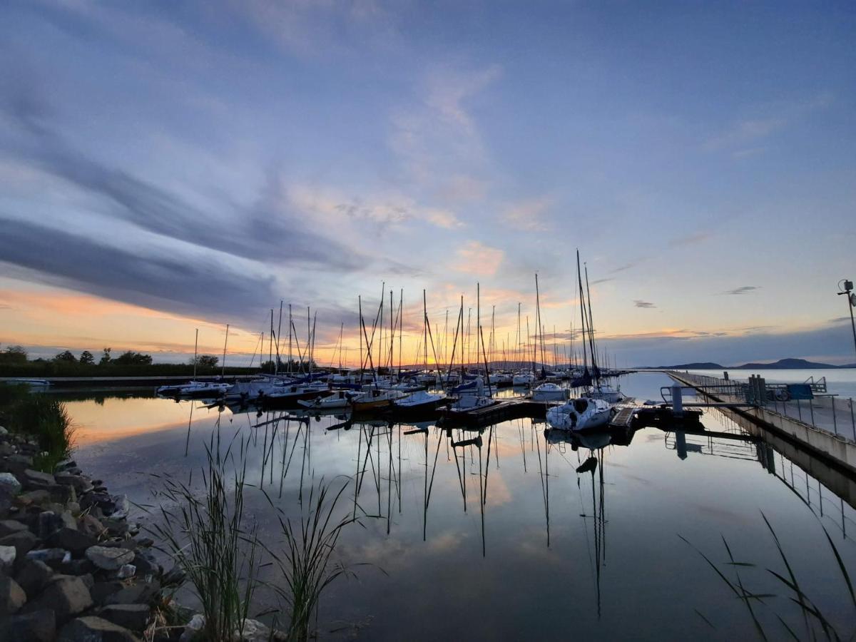 Marica Apartman Balatonfenyves Exterior foto